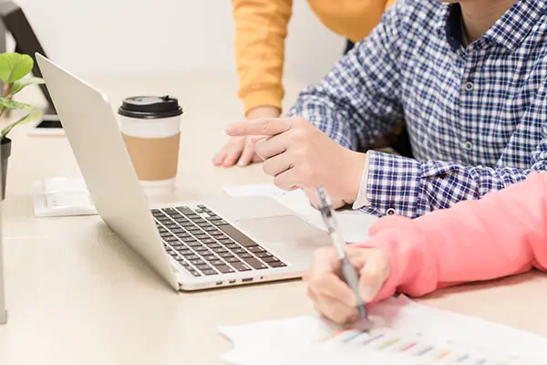 什么是法律广告法规