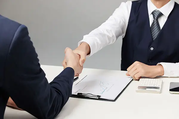 新加坡为什么法律严苛呢